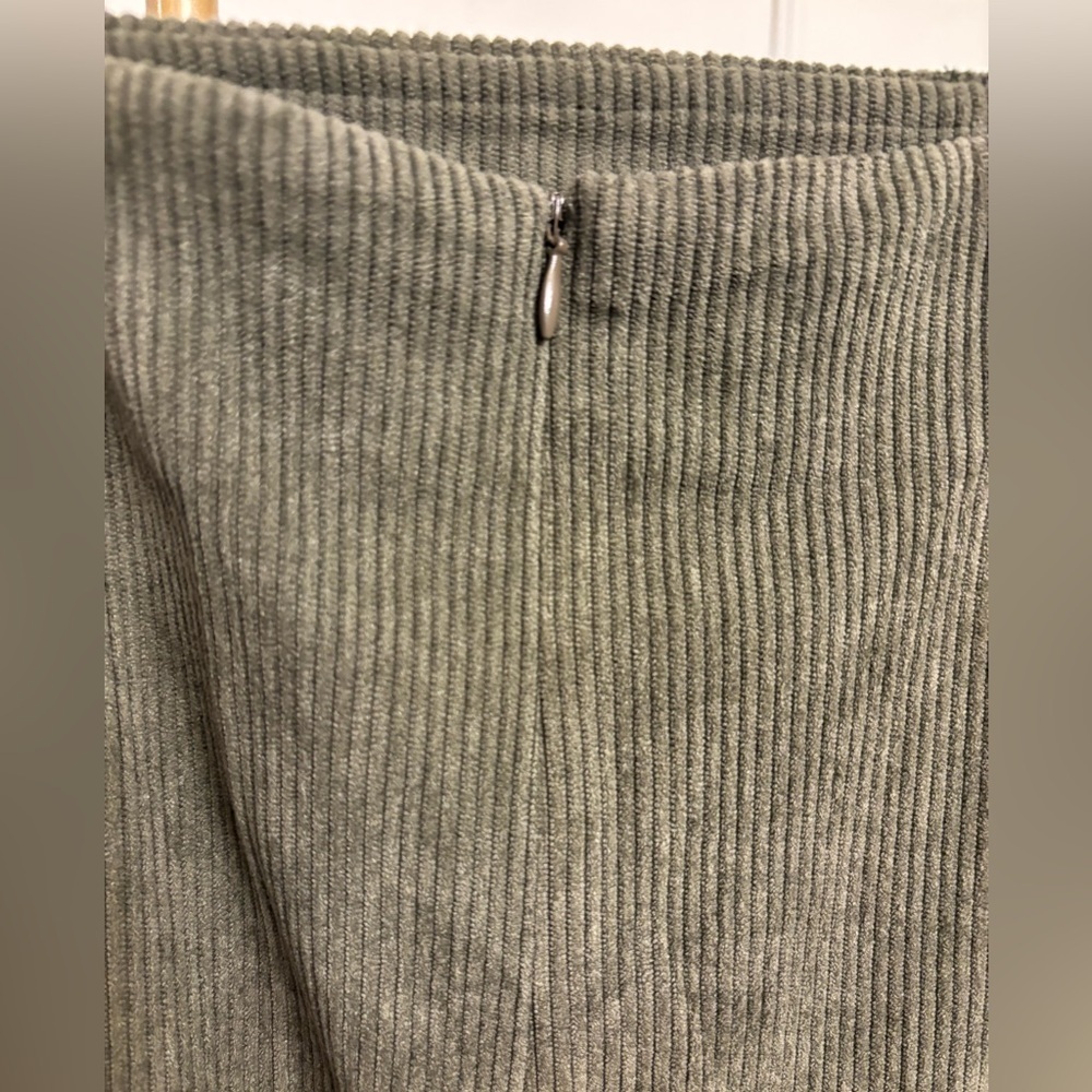 HALARA Skirt High Waisted Midi Corduroy Casual Olive Green MSRP $34.95 - Picture 5 of 5